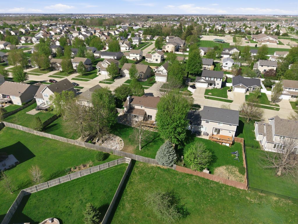 Listing Photo: 1935 SE Prairie Creek Dr, Waukee, IA 50263-36